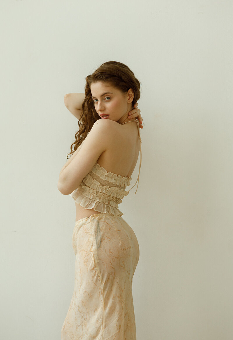 Юлиана, 39